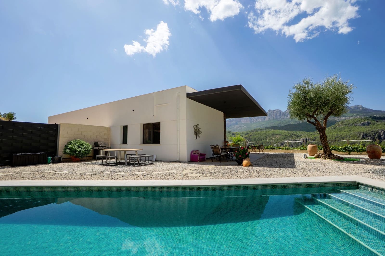 3 slaapkamer Villa te koop in Callosa d'En Sarria met zwembad garage - € 1.895.000 (Ref: 9232343)