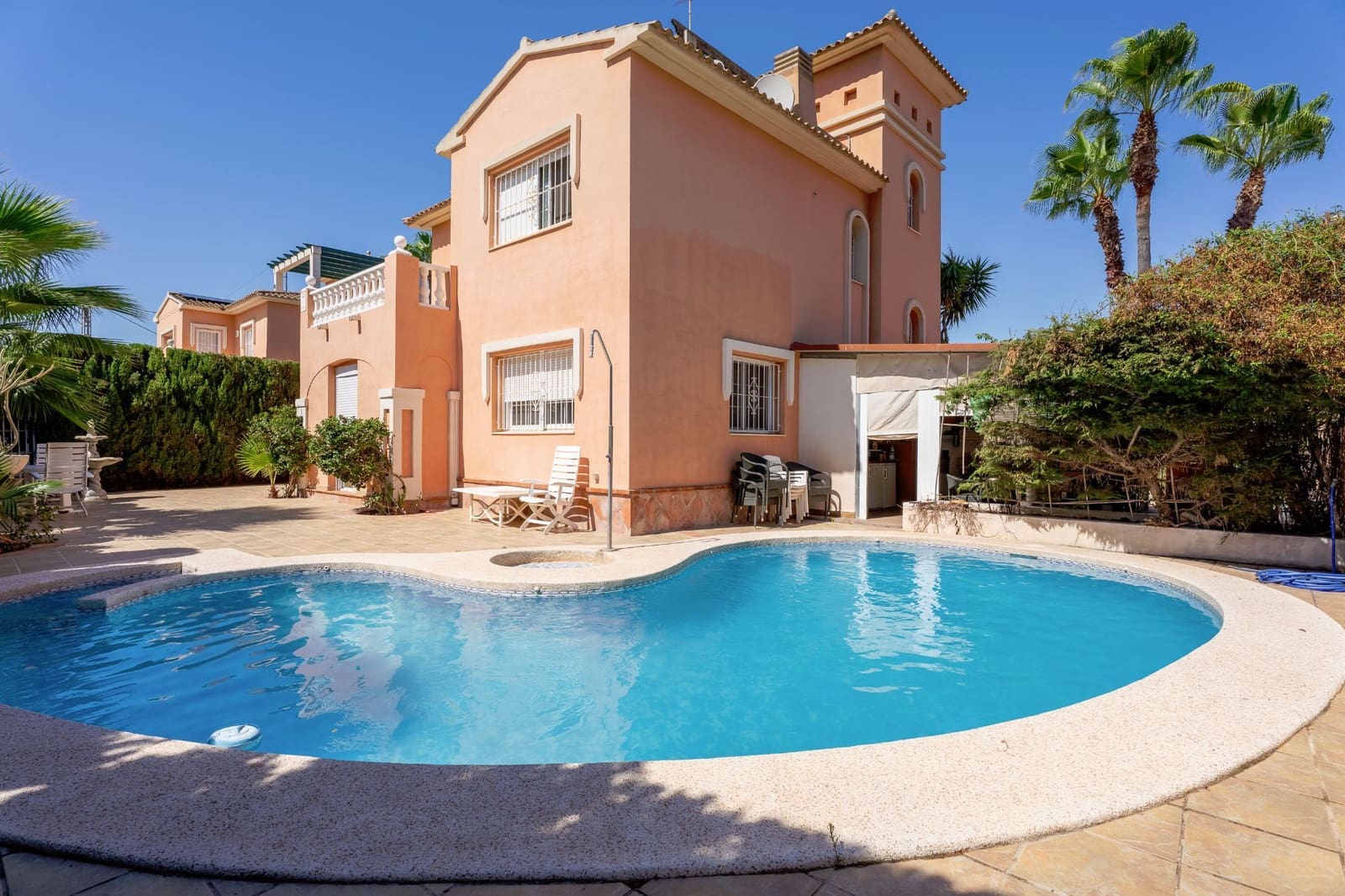 4 slaapkamer Villa te koop in Albir met zwembad garage - € 665.000 (Ref: 9242699)