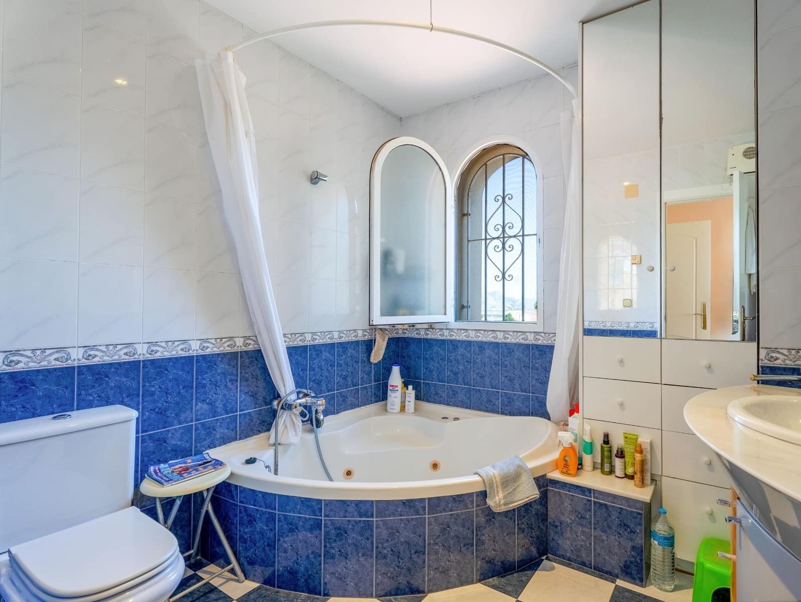 4 slaapkamer Villa te koop in Albir met zwembad garage - € 665.000 (Ref: 9242699)