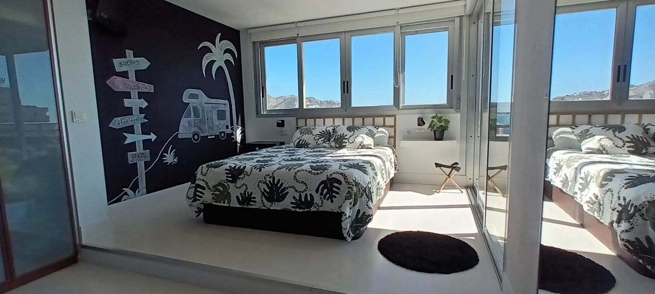 2 soverom Penthouse til salgs i Benidorm med svømmebasseng garasje - € 495 000 (Ref: 9284081)