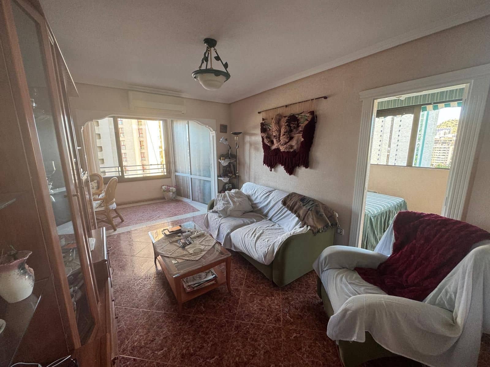 2 bedroom Apartment for sale in Benidorm with garage - € 218,000 (Ref: 9356681)