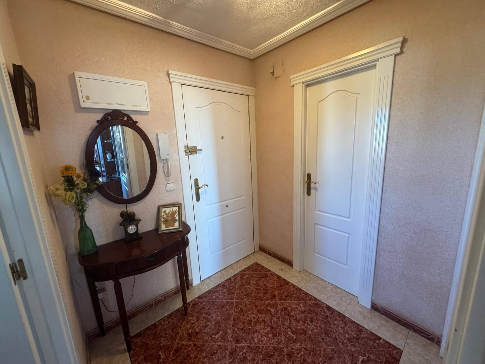 2 bedroom Apartment for sale in Benidorm with garage - € 218,000 (Ref: 9356681)