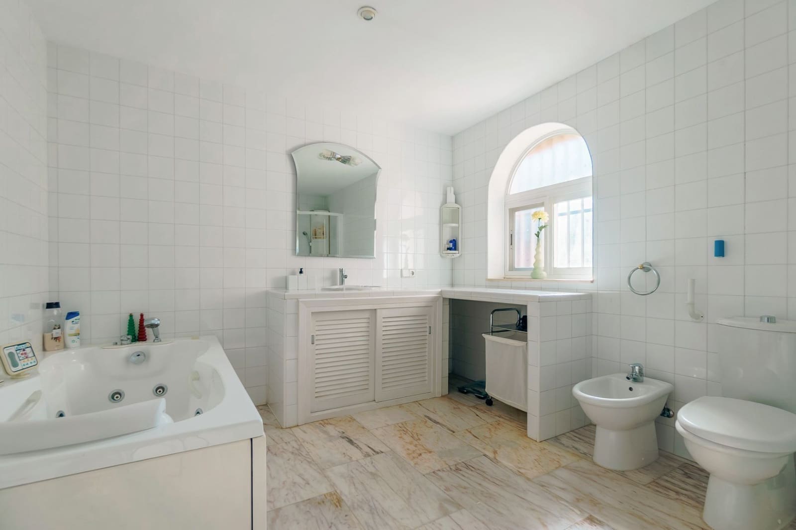 4 bedroom Villa for sale in Albir with pool garage - € 649,000 (Ref: 9452724)