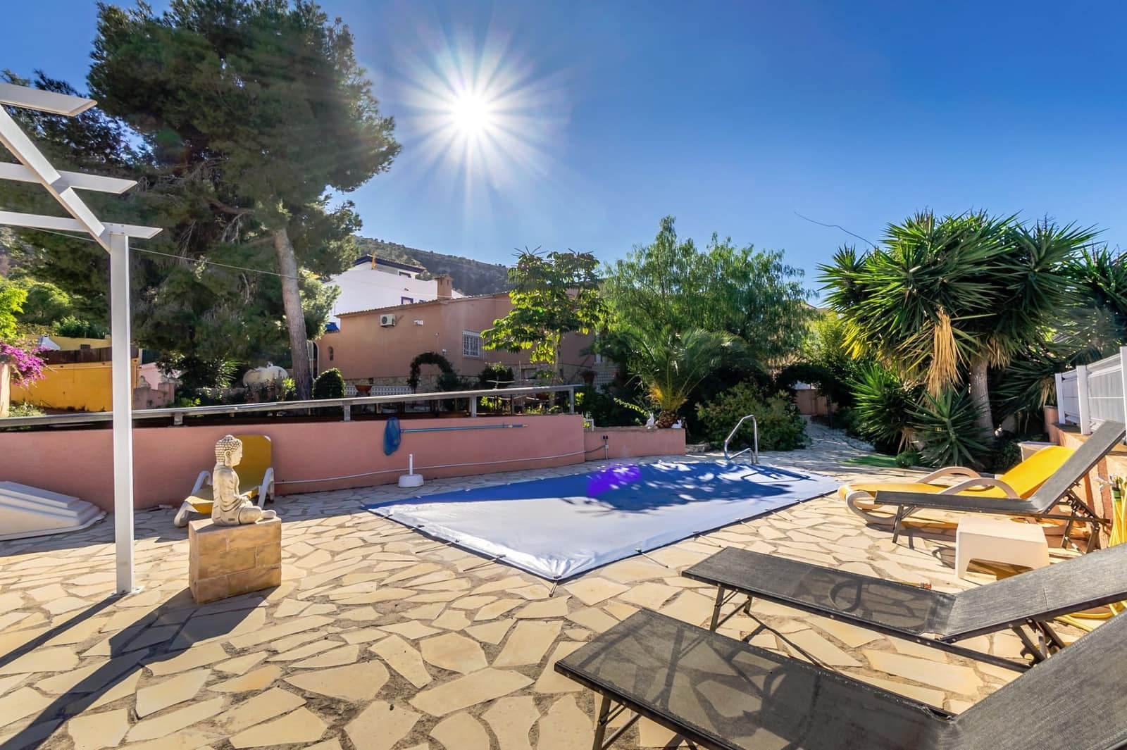 4 bedroom Villa for sale in Albir with pool garage - € 649,000 (Ref: 9452724)