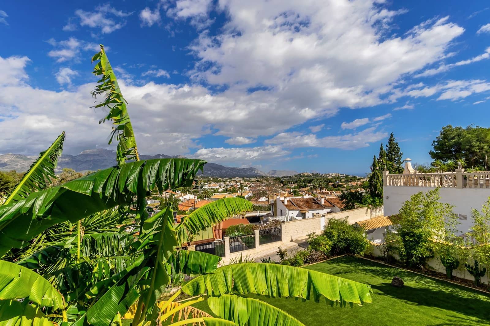 4 chambre Villa/Maison à vendre à Alfaz del Pi / L'Alfas del Pi avec piscine garage - 649 000 € (Ref: 9452725)