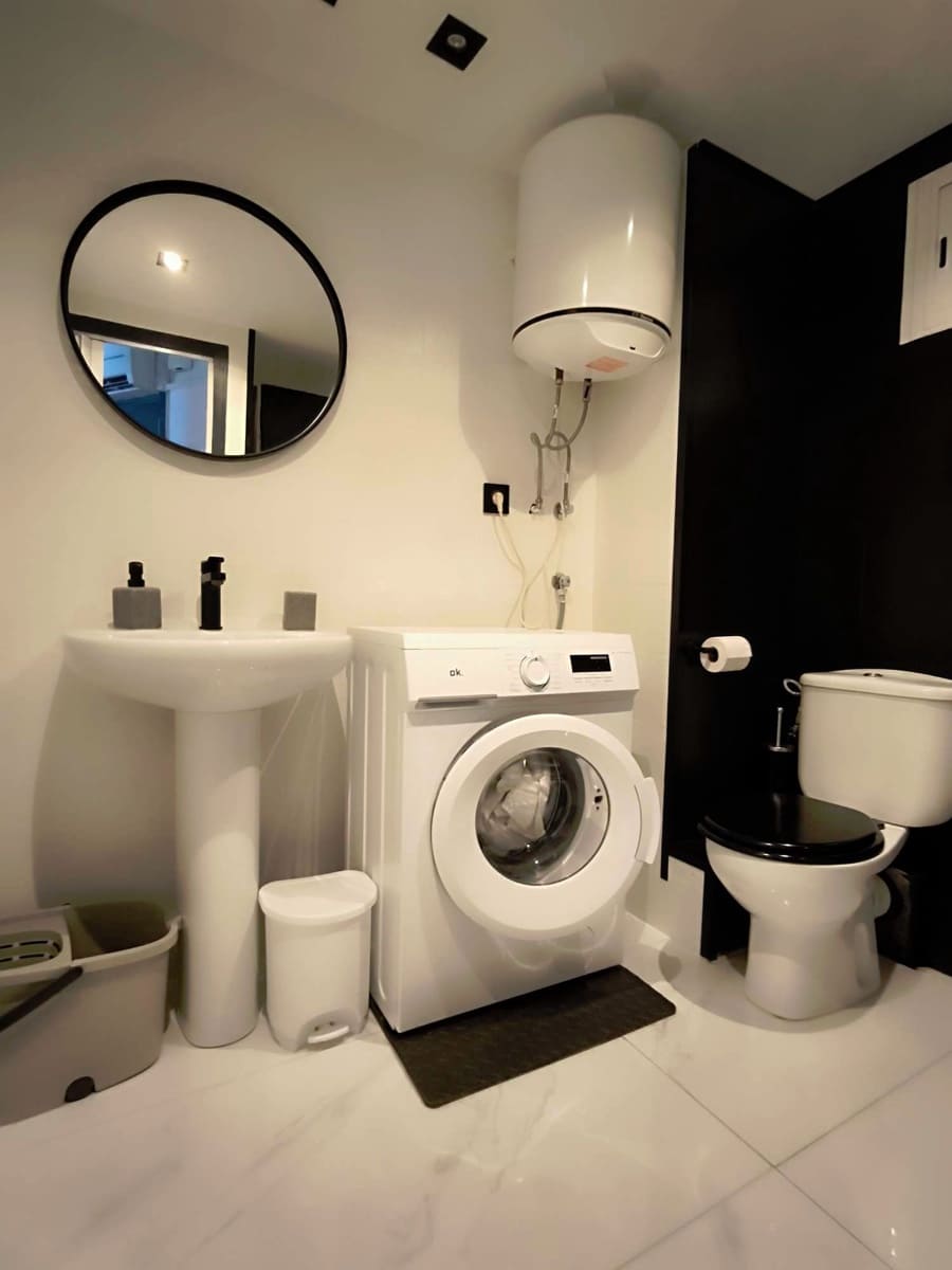 1 soverom Leilighet til salgs i Benidorm med svømmebasseng garasje - € 269 000 (Ref: 9547631)