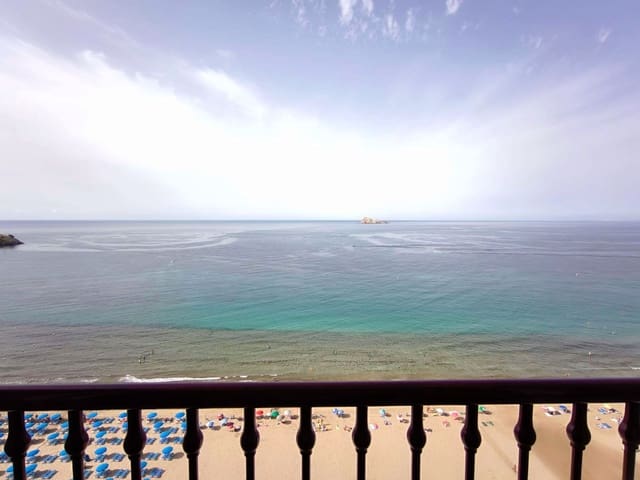 1 soverom Leilighet til salgs i Benidorm med svømmebasseng garasje - € 269 000 (Ref: 9547631)