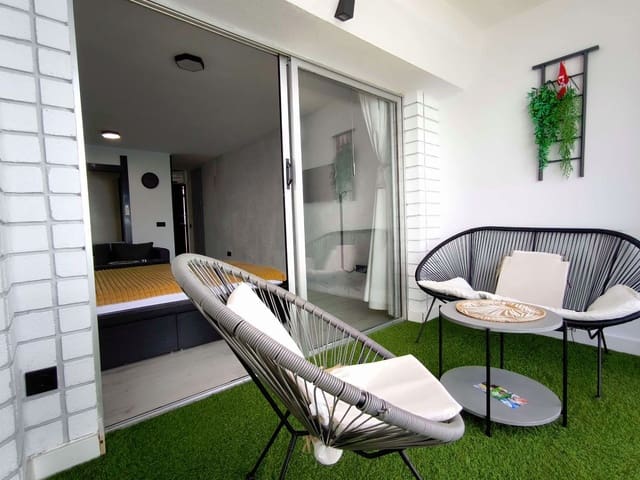 1 soverom Leilighet til salgs i Benidorm med svømmebasseng garasje - € 269 000 (Ref: 9547631)