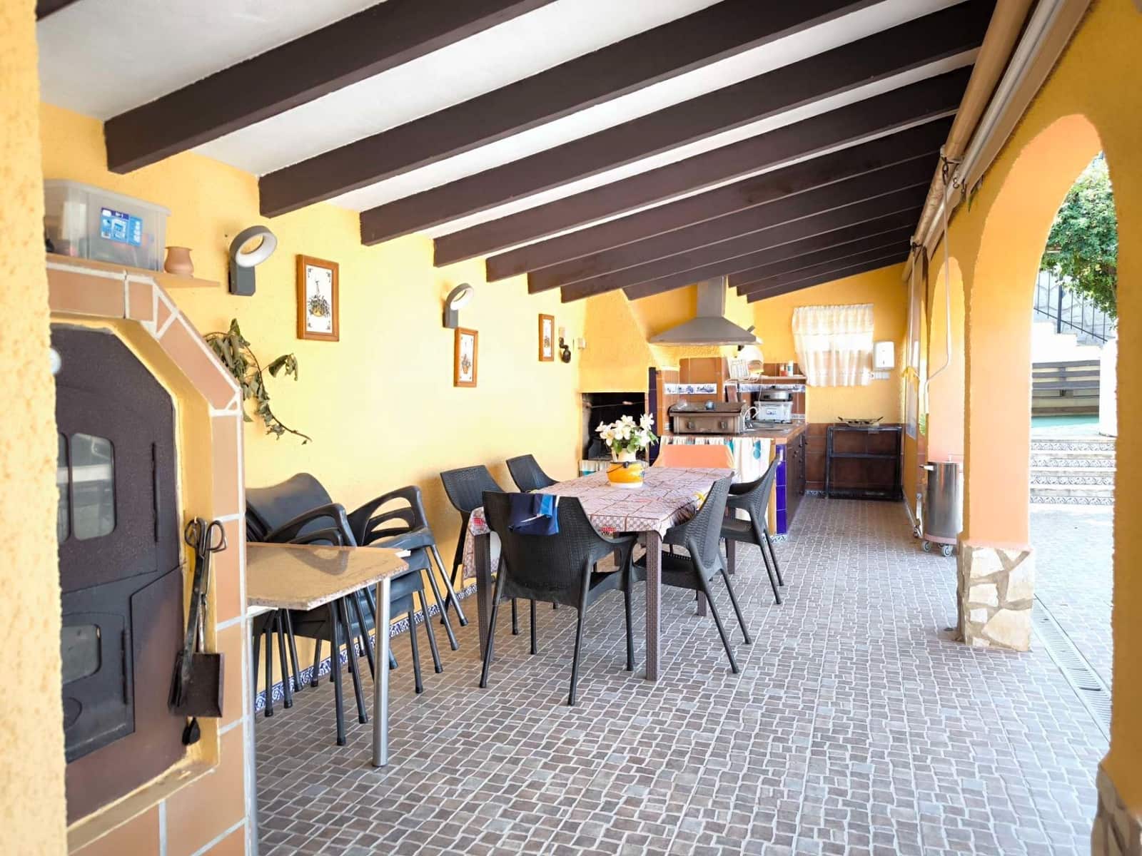 5 soveværelse Villa til salg i La Nucia med swimmingpool garage - € 625.000 (Ref: 9607223)