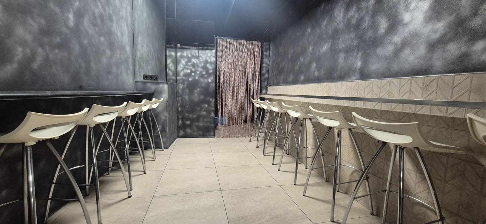 Commercial for sale in Benidorm - € 350,000 (Ref: 9614748)