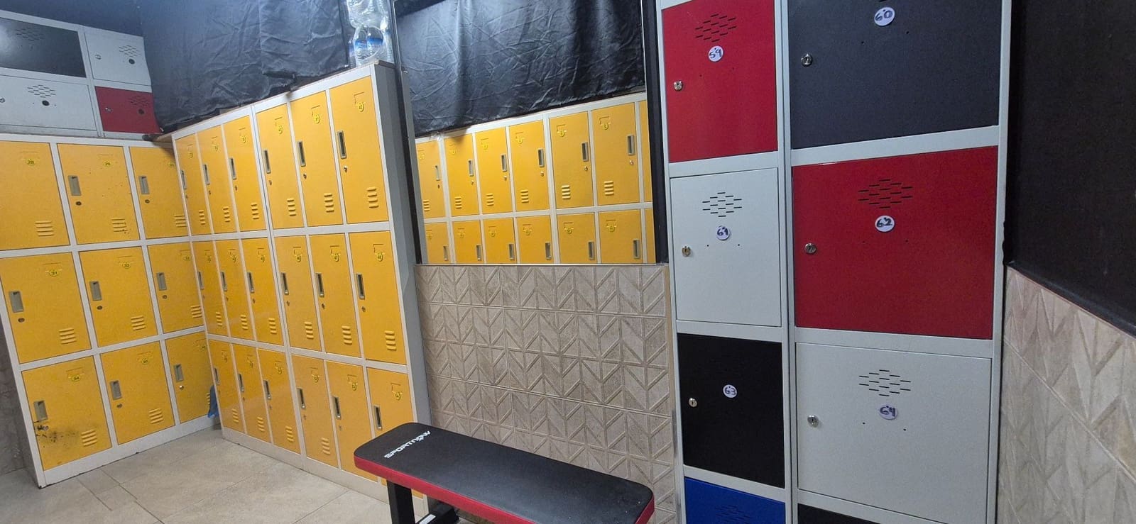 Commercial for sale in Benidorm - € 350,000 (Ref: 9614748)