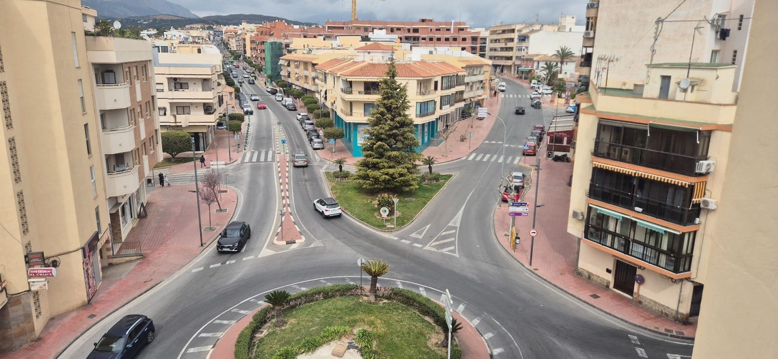 3 bedroom Flat for sale in Alfaz del Pi / L'Alfas del Pi - € 215,000 (Ref: 9647722)