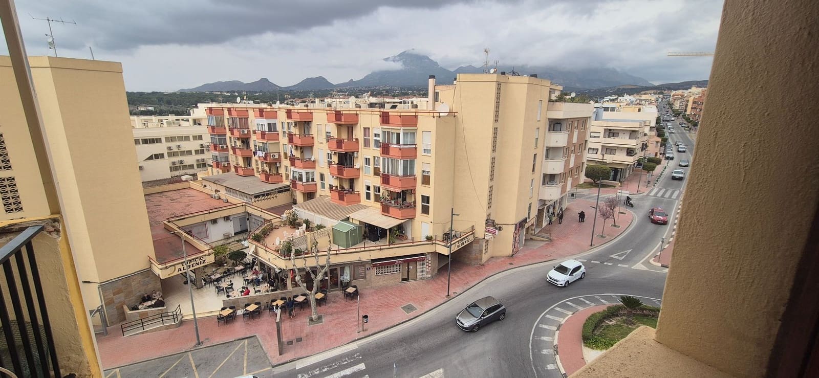 3 bedroom Flat for sale in Alfaz del Pi / L'Alfas del Pi - € 215,000 (Ref: 9647722)