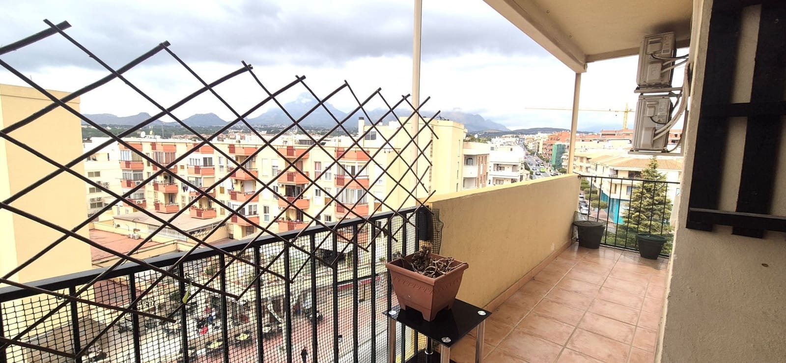 3 bedroom Flat for sale in Alfaz del Pi / L'Alfas del Pi - € 215,000 (Ref: 9647722)