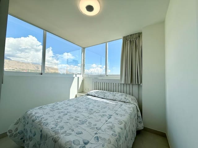 Piso de 2 habitaciones en Finestrat en venta con piscina - 295.000 € (Ref: 9673834)