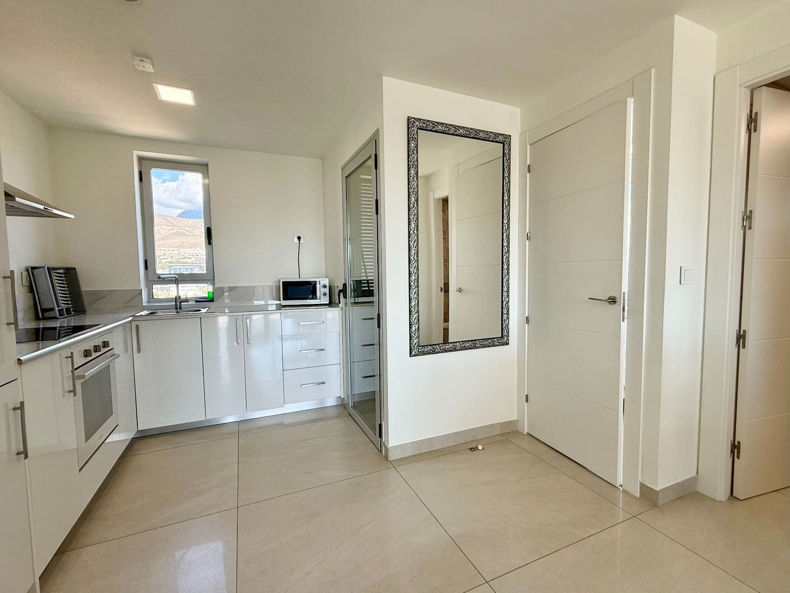 Piso de 2 habitaciones en Finestrat en venta con piscina - 295.000 € (Ref: 9673834)