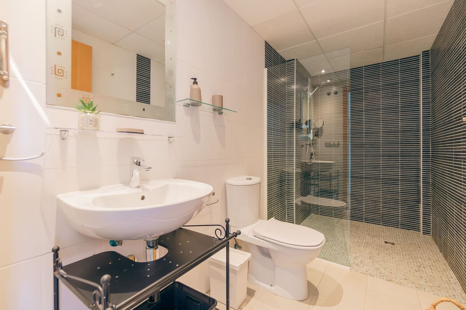 1 chambre Appartement à vendre à Alfaz del Pi / L'Alfas del Pi avec piscine garage - 319 000 € (Ref: 9694730)