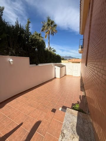 Chalet de 3 habitaciones en Albir, Alfaz del Pi / L'Alfàs del Pi en venta con piscina - 445.000 € (Ref: 9700447)