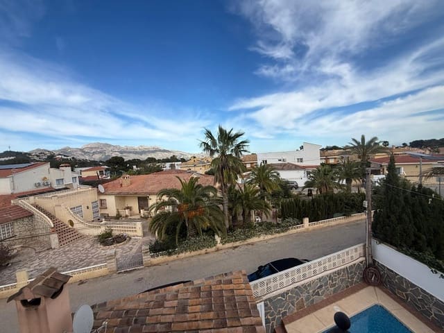 Chalet de 3 habitaciones en Albir, Alfaz del Pi / L'Alfàs del Pi en venta con piscina - 445.000 € (Ref: 9700447)