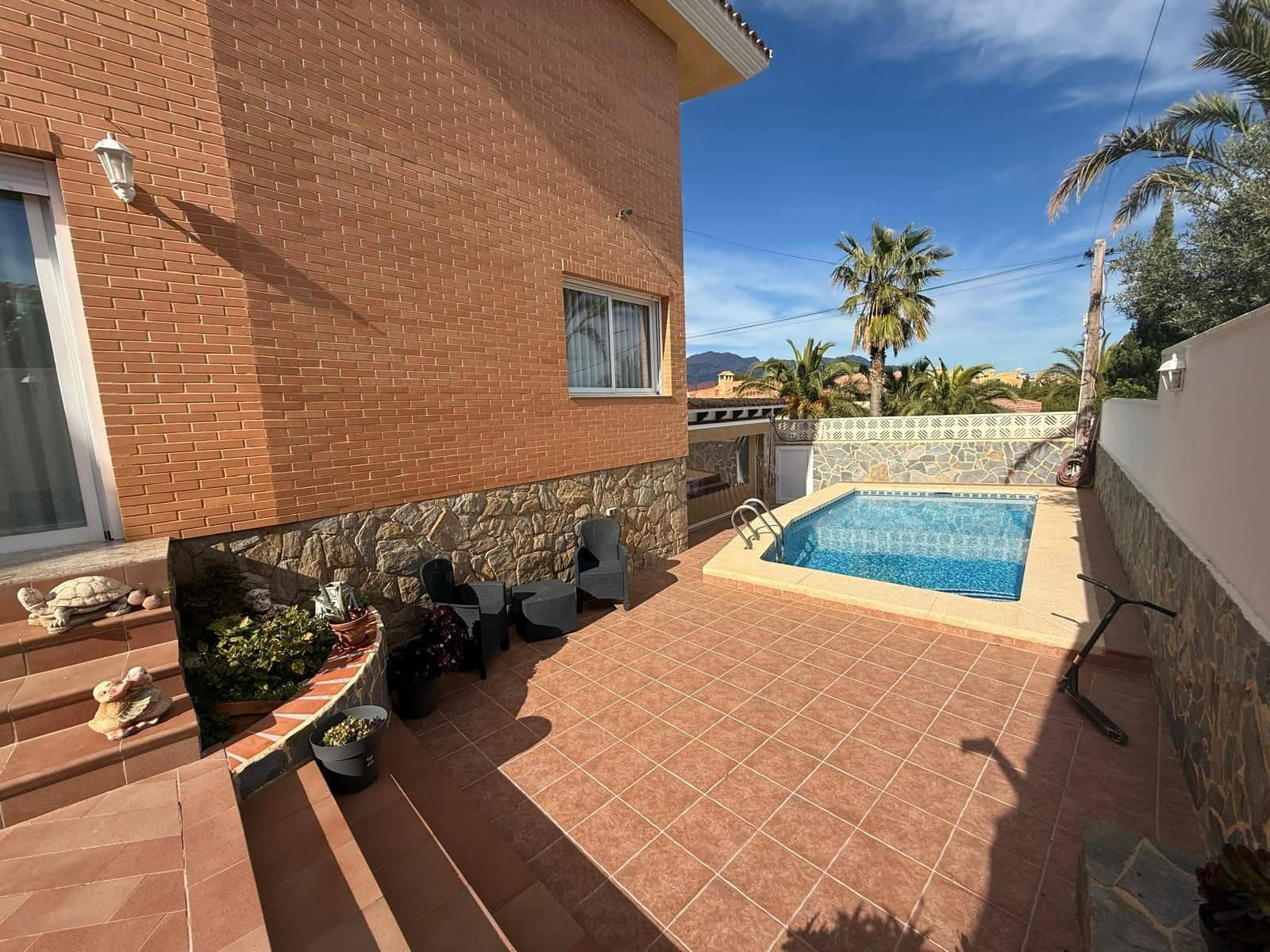 3 soveværelse Villa til salg i Albir med swimmingpool - € 445.000 (Ref: 9700447)