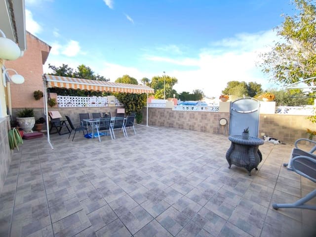 Pareado de 3 habitaciones en La Nucia en venta con piscina - 298.000 € (Ref: 9714539)