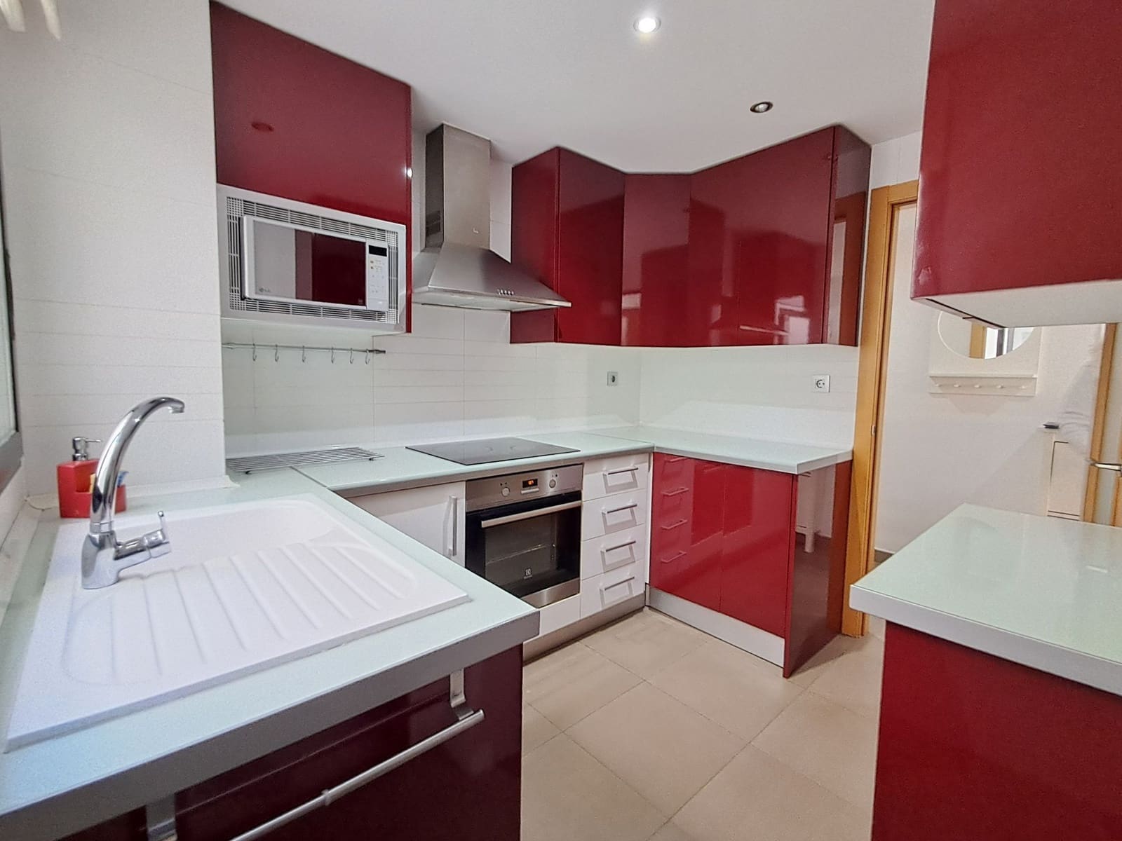 2 sovrum Lägenhet till salu i Benidorm med garage - 260 000 € (Ref: 9714540)