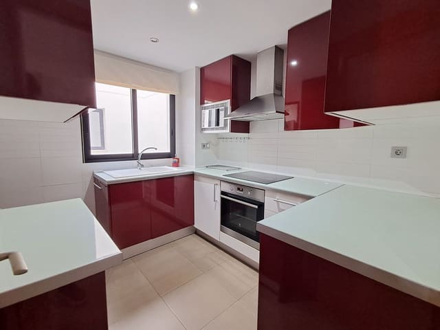 2 sovrum Lägenhet till salu i Benidorm med garage - 260 000 € (Ref: 9714540)