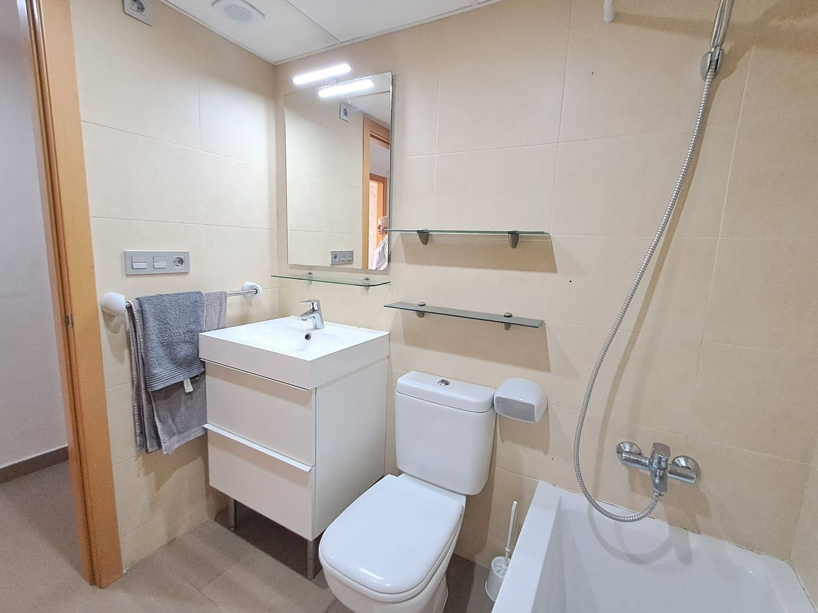 2 sovrum Lägenhet till salu i Benidorm med garage - 260 000 € (Ref: 9714540)