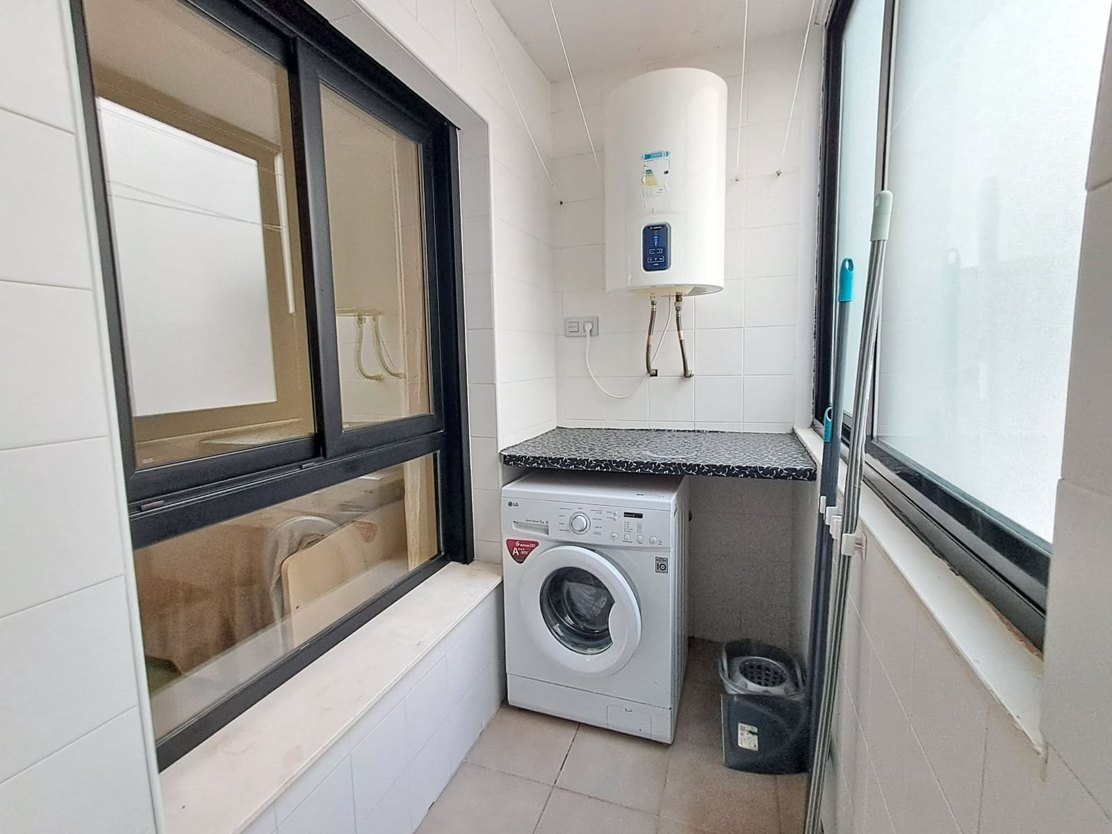 2 sovrum Lägenhet till salu i Benidorm med garage - 260 000 € (Ref: 9714540)