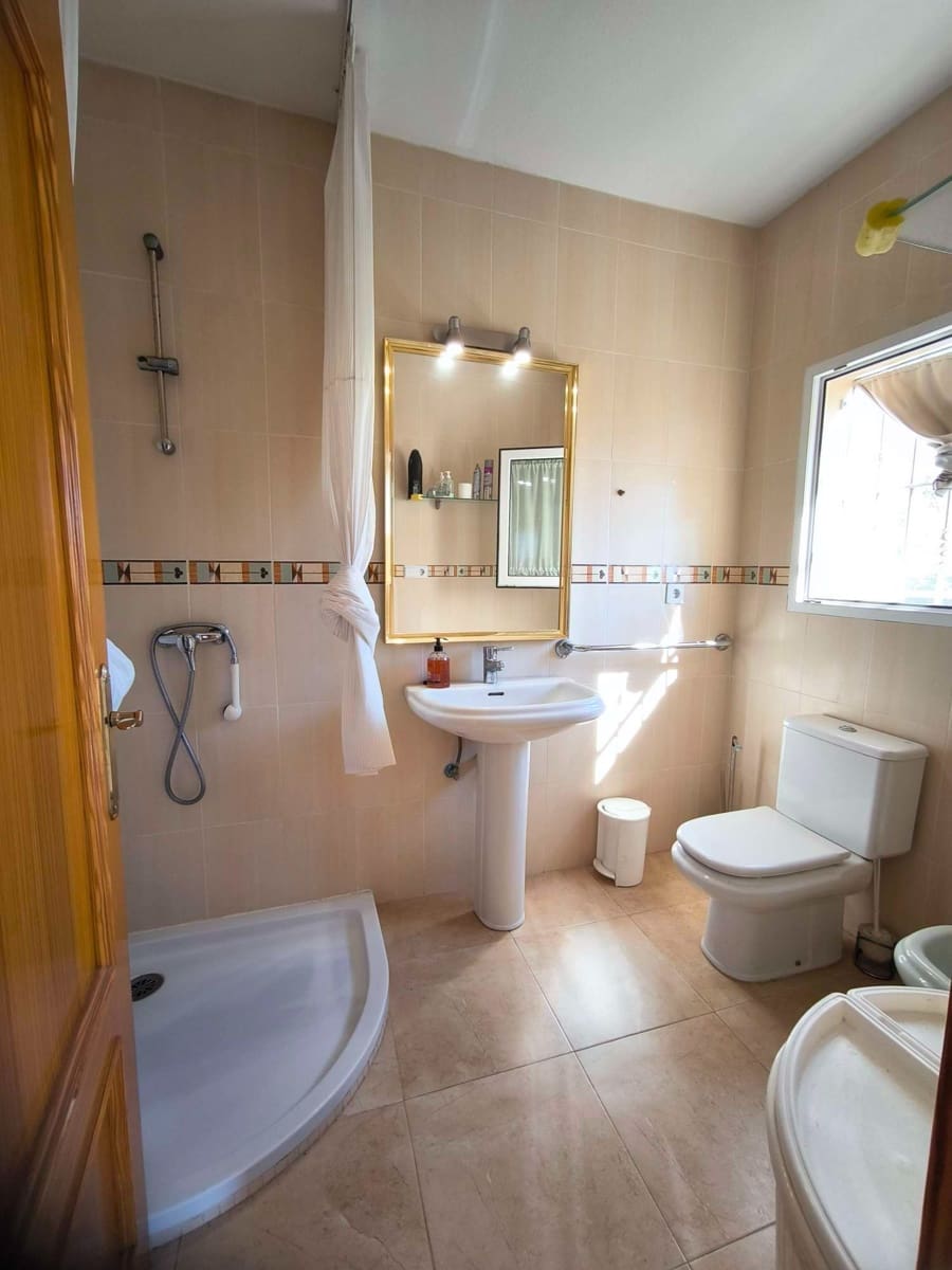 5 sypialnia Willa na sprzedaż w La Nucia z garażem - 475 000 € (Ref: 9719507)