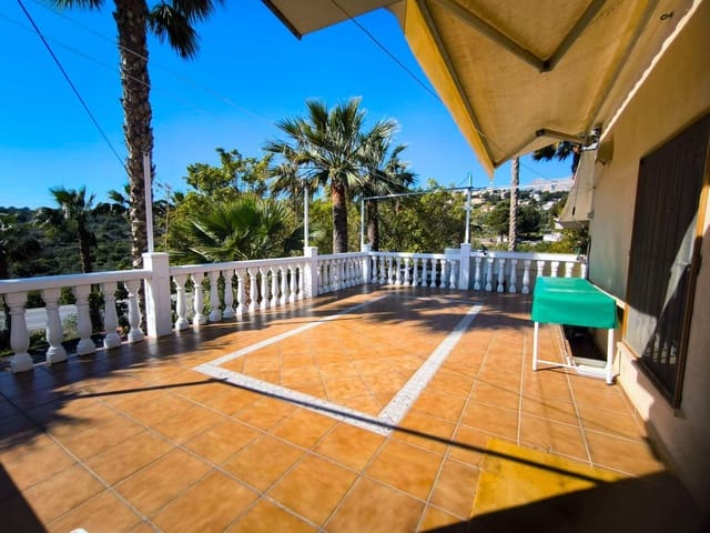 5 quarto Moradia para venda em La Nucia com garagem - 475 000 € (Ref: 9719507)