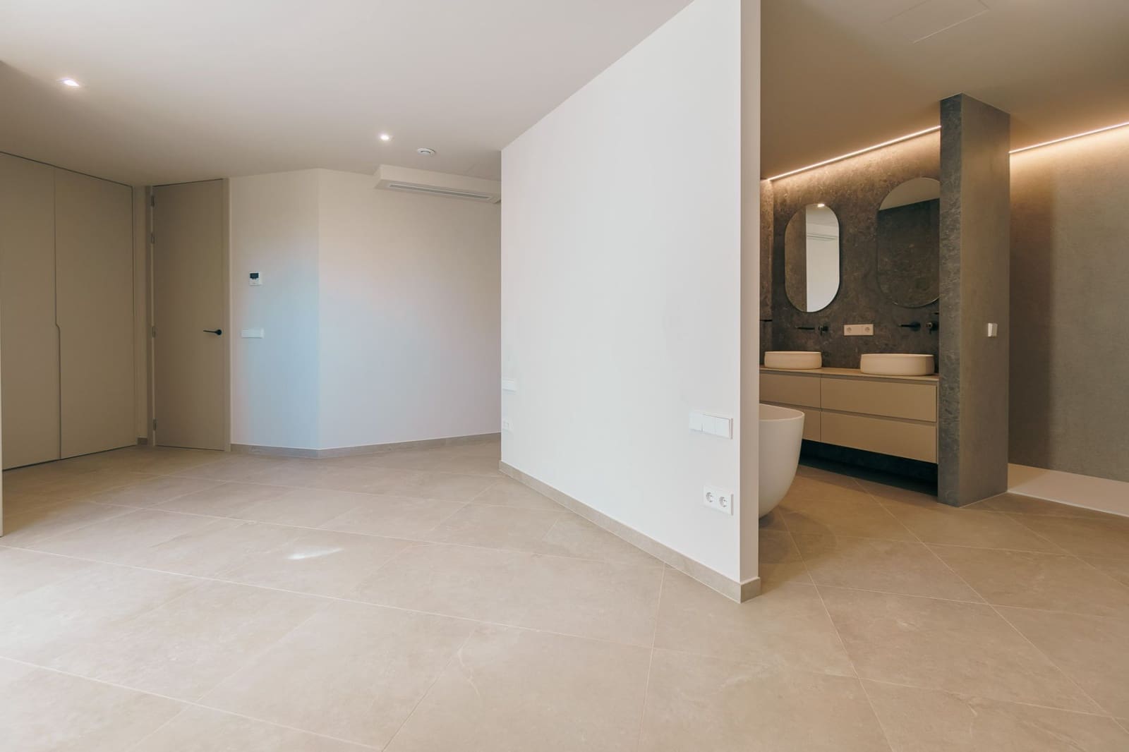 5 soveværelse Villa til salg i Calpe / Calp med swimmingpool garage - € 1.550.000 (Ref: 9721120)