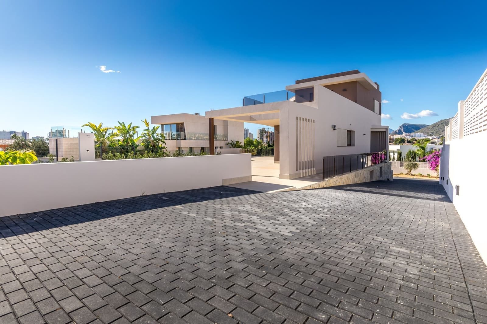 5 soveværelse Villa til salg i Calpe / Calp med swimmingpool garage - € 1.550.000 (Ref: 9721120)