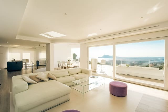 3 bedroom Villa for sale in Altea with pool garage - € 1,750,000 (Ref: 9731675)