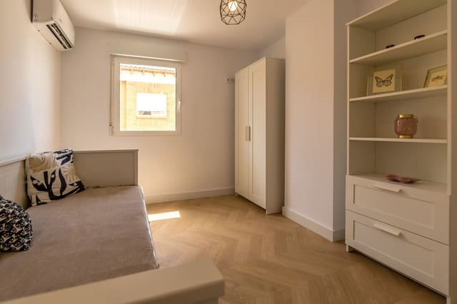 Apartamento de 2 habitaciones en Alfaz del Pi / L'Alfàs del Pi en venta - 239.500 € (Ref: 9737988)