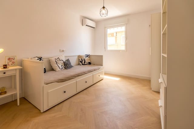 Apartamento de 2 habitaciones en Alfaz del Pi / L'Alfàs del Pi en venta - 239.500 € (Ref: 9737988)