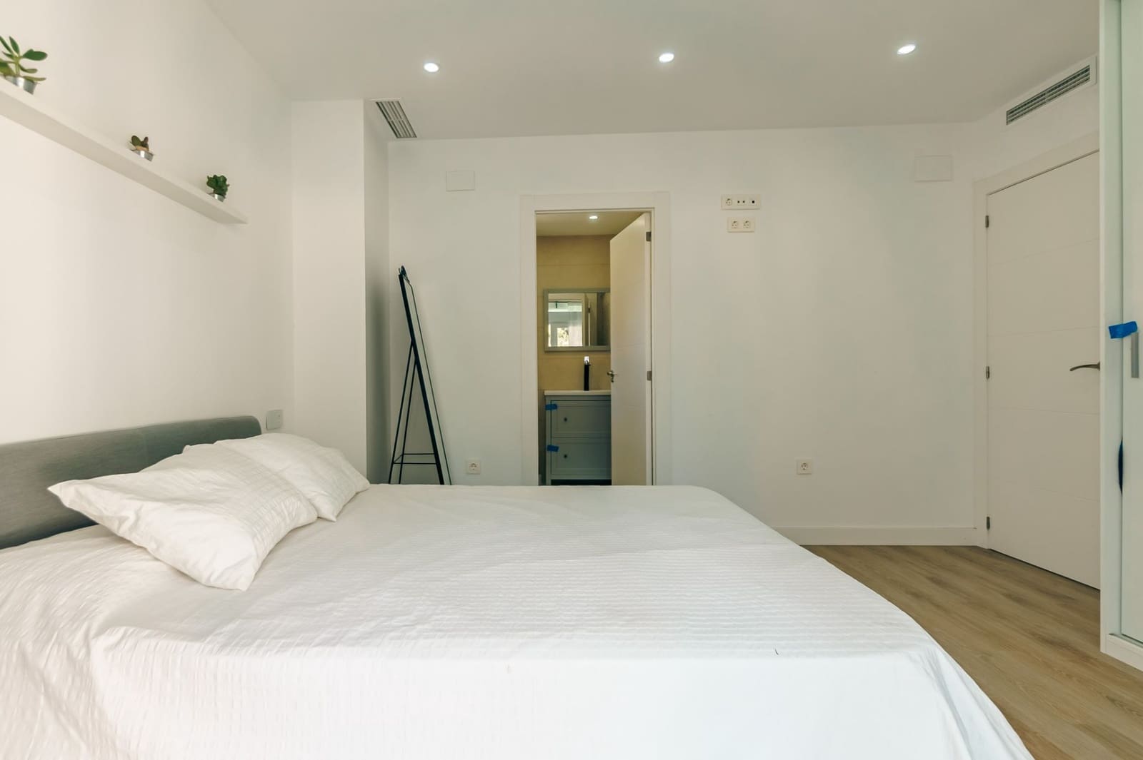 4 quarto Moradia para venda em La Nucia com piscina garagem - 580 000 € (Ref: 9751615)