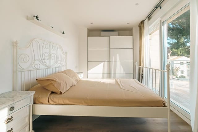 4 slaapkamer Villa te koop in La Nucia met zwembad garage - € 580.000 (Ref: 9751615)