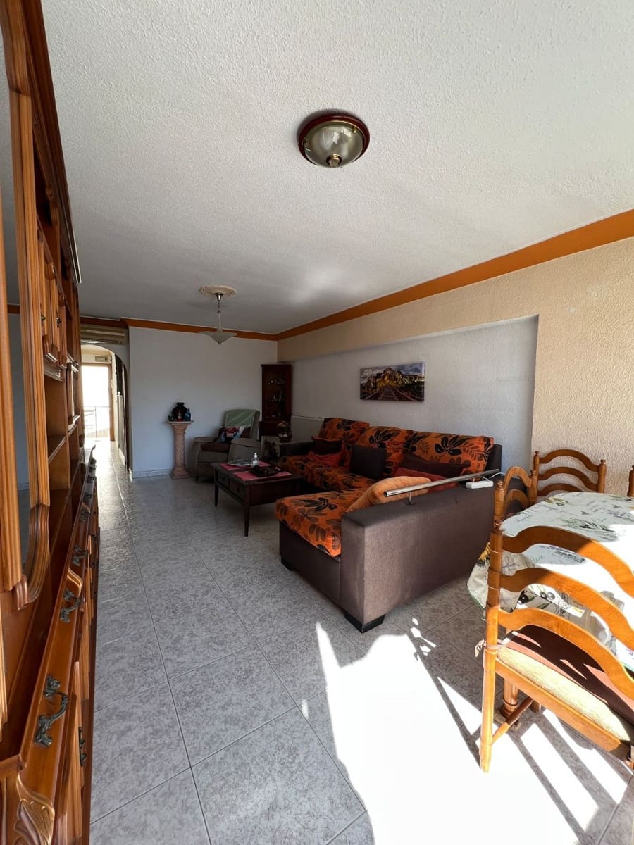 3 sovrum Lägenhet till salu i Benidorm med pool garage - 275 000 € (Ref: 9755346)