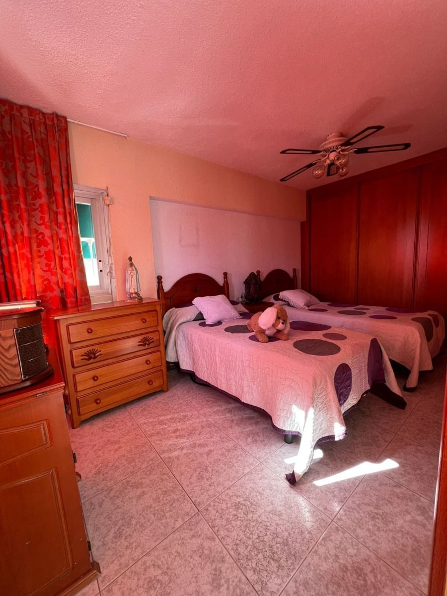 3 sovrum Lägenhet till salu i Benidorm med pool garage - 275 000 € (Ref: 9755346)