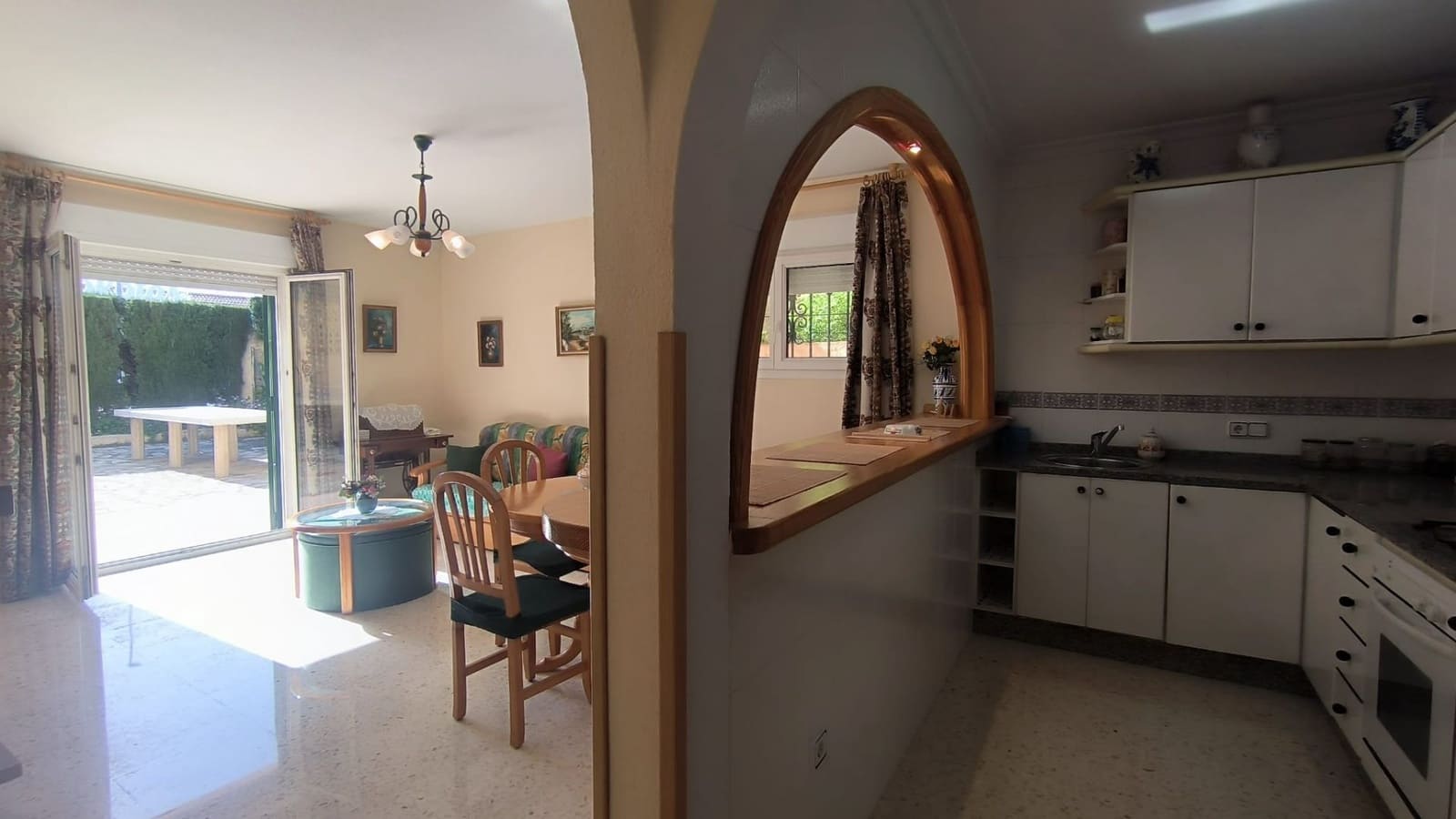 Chalet de 4 habitaciones en La Nucia en venta con piscina garaje - 420.000 € (Ref: 9770295)