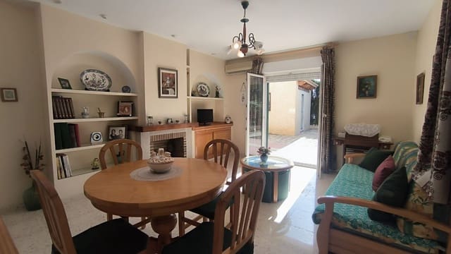 Chalet de 4 habitaciones en La Nucia en venta con piscina garaje - 420.000 € (Ref: 9770295)