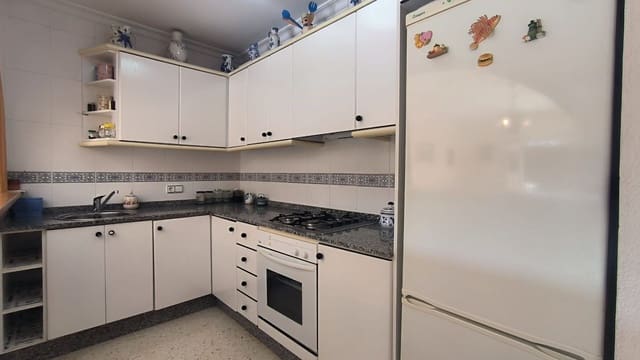 Chalet de 4 habitaciones en La Nucia en venta con piscina garaje - 420.000 € (Ref: 9770295)