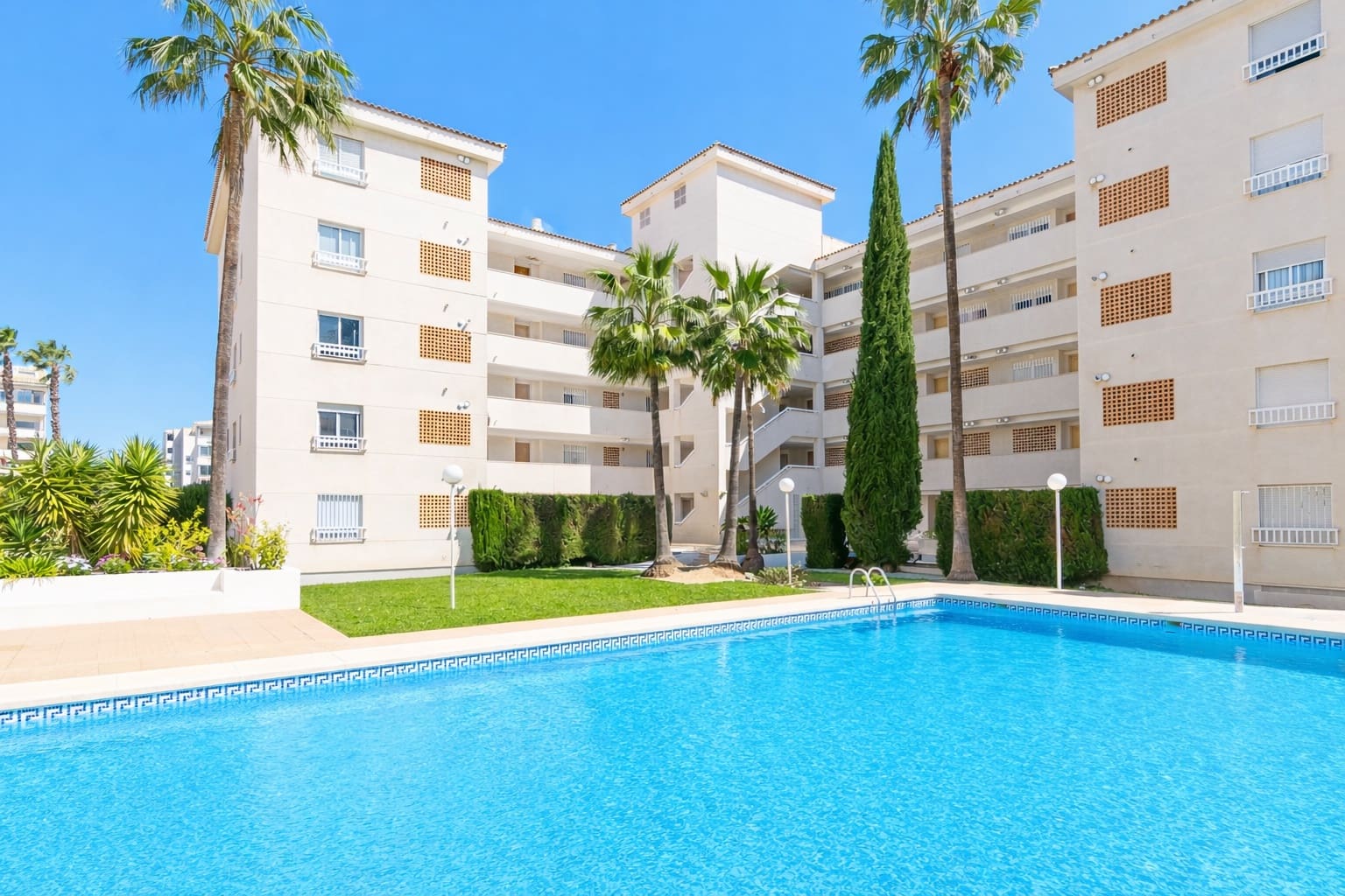 2 sovrum Lägenhet till salu i Albir med garage - 349 000 € (Ref: 9803922)