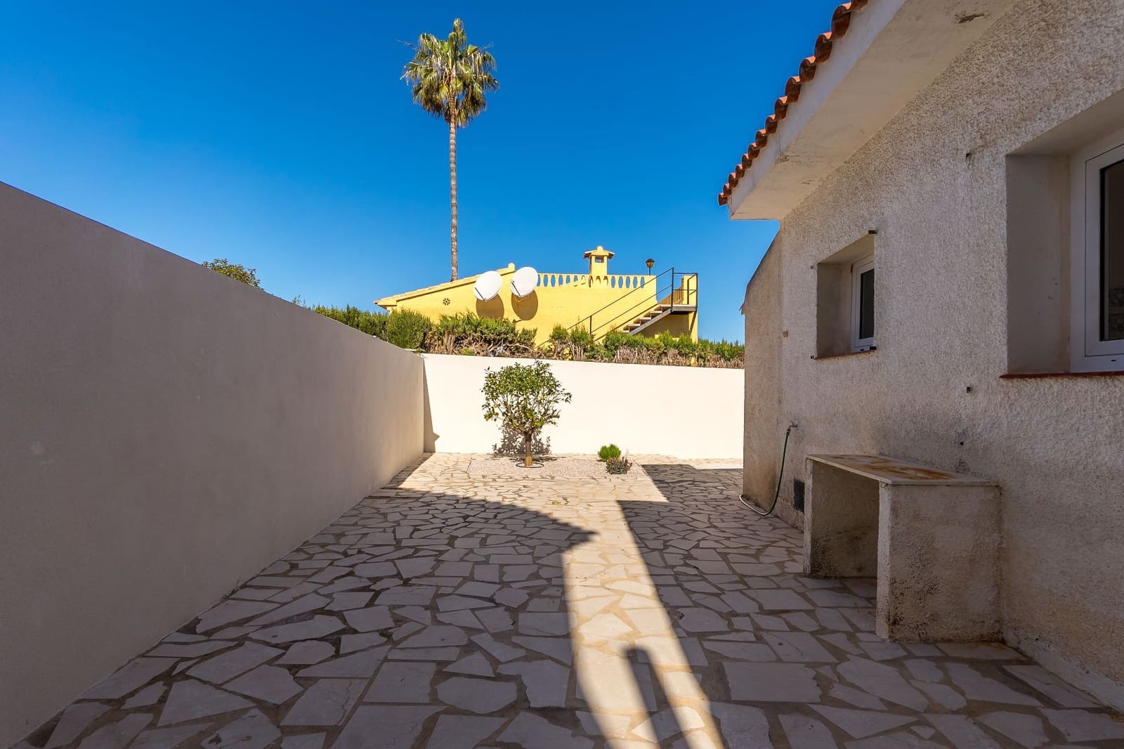 2 sovrum Semi-fristående Villa till salu i Albir med garage - 415 000 € (Ref: 9803923)