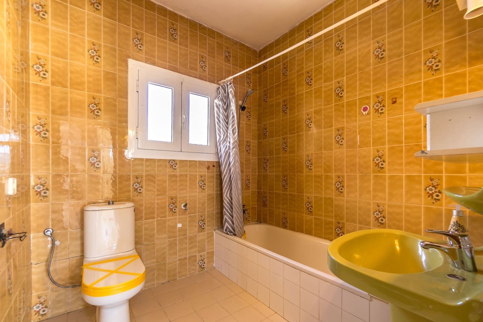 2 sovrum Semi-fristående Villa till salu i Albir med garage - 415 000 € (Ref: 9803923)