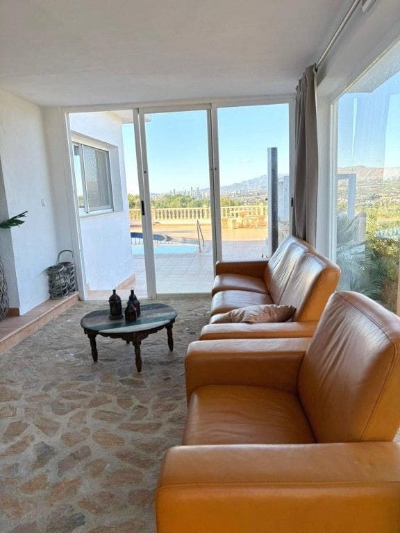 6 bedroom Villa for sale in Albir with pool - € 2,950,000 (Ref: 9803927)