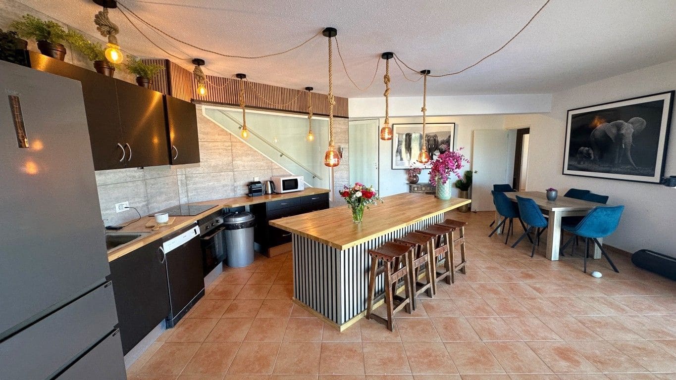 6 bedroom Villa for sale in Albir with pool - € 2,950,000 (Ref: 9803927)