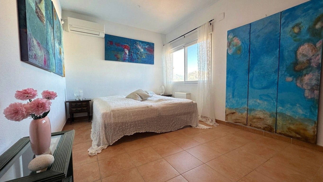 6 bedroom Villa for sale in Albir with pool - € 2,950,000 (Ref: 9803927)