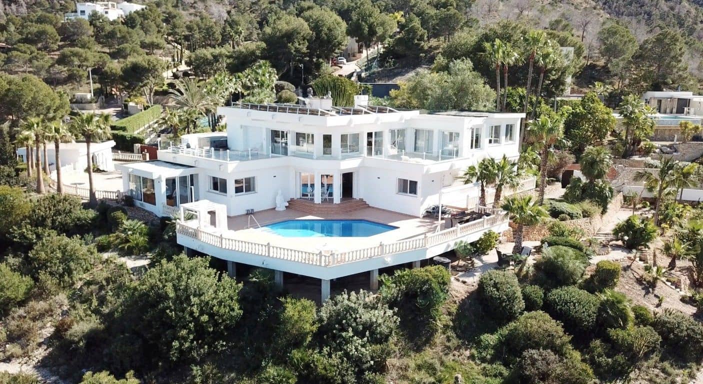 6 bedroom Villa for sale in Albir with pool - € 2,950,000 (Ref: 9803927)